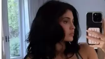 Kylie Jenner’dan Hamilelik Söylentilerine “Fit” Çıkış!
