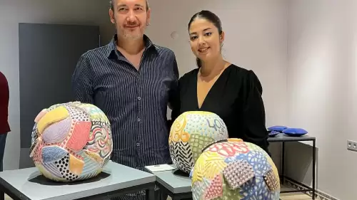Pelin Dal, Jingdezhen'de Türk ve Çin Kültürlerini Harmanlıyor
