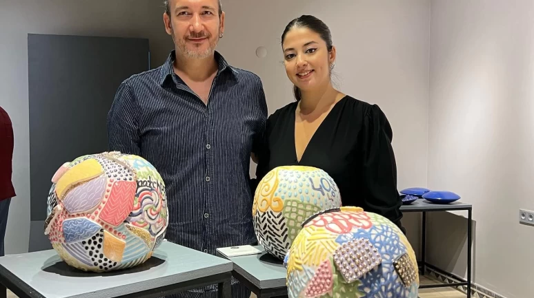 Pelin Dal, Jingdezhen'de Türk ve Çin Kültürlerini Harmanlıyor